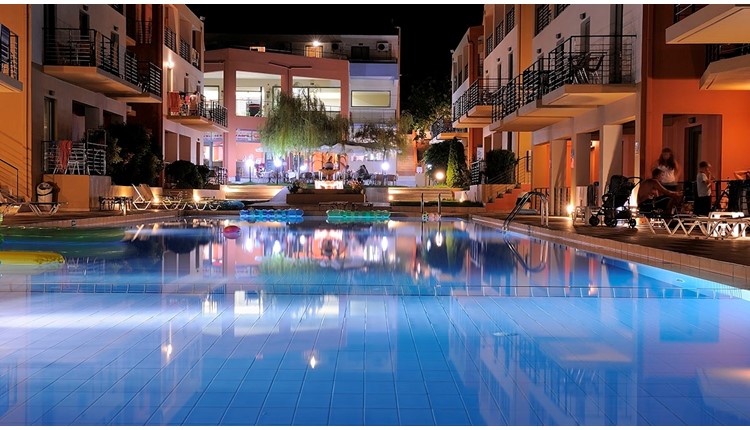 Sunrise Village, Крит